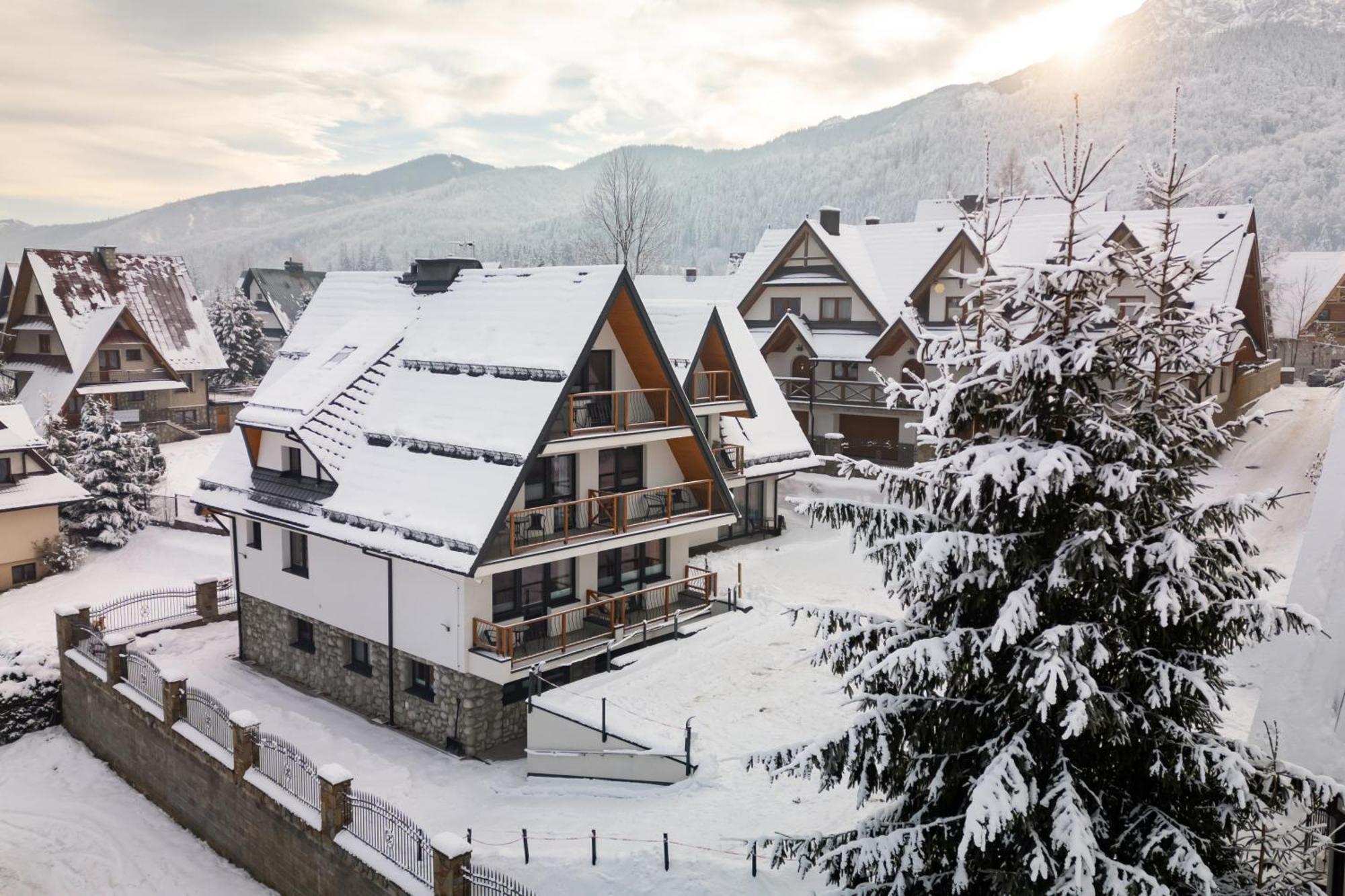 52 & - Krzeptowki By Rentilopl Zakopane